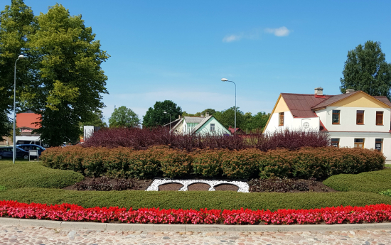 Zied satiksmes apļi Kuldīgā