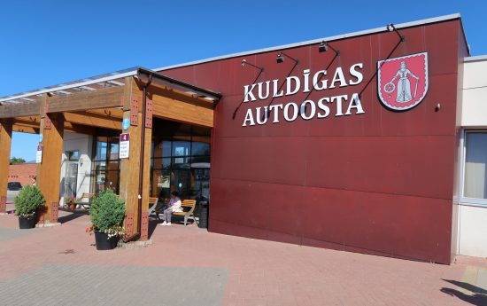 Slēgs reisu Kuldīga - Aizpute - Liepāja plkst. 11.50