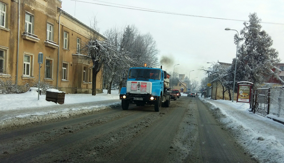 Sniegs Kuldīgā: modrība cauru diennakti