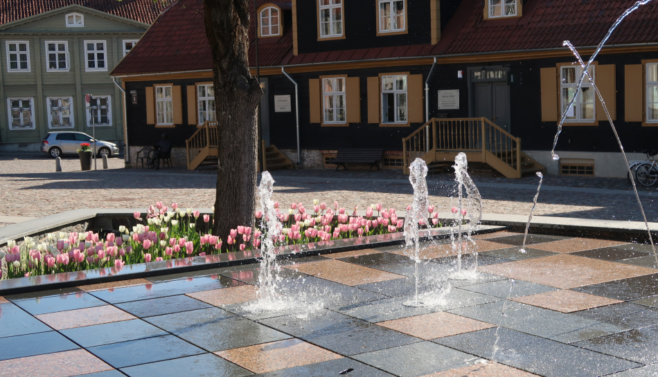 Rātslaukuma strūklaka atkal darbojas