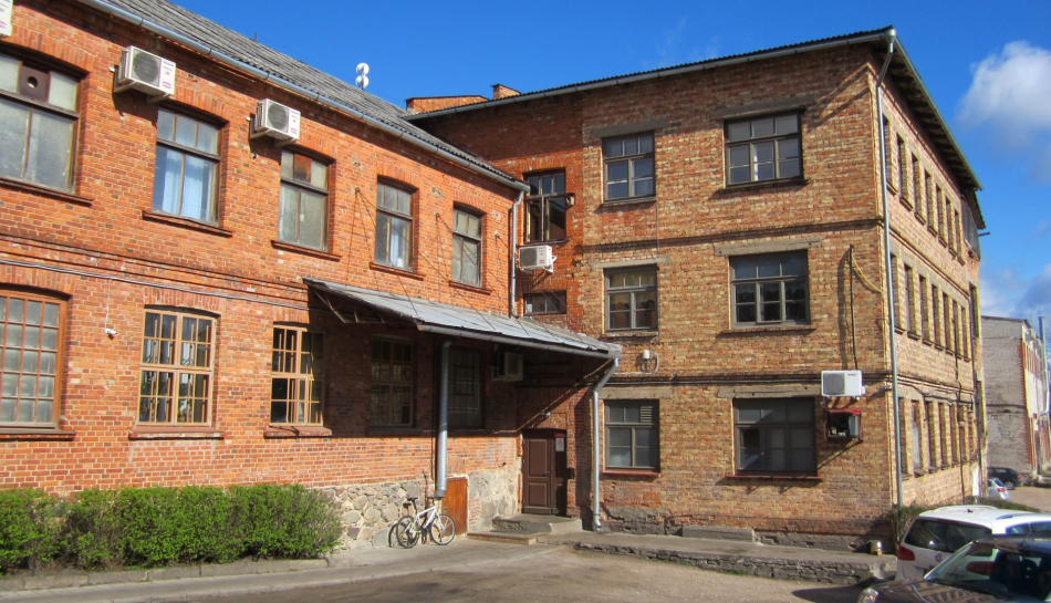 Par centralizēto siltumapgādi Dzirnavu 18